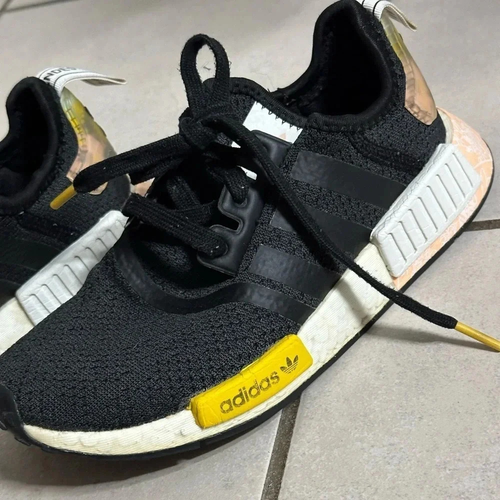 Adidas Black sneakers NMD R1 black size 4 - Picture 7 of 10